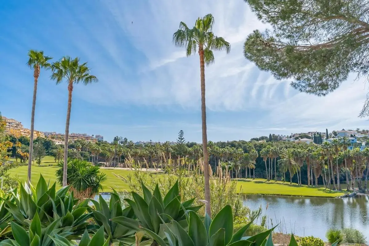 2 Bedroom Golf House - Spectacular Views Benalmádena